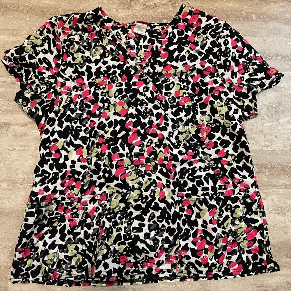 Dickies Women’s medical scrub top 2X